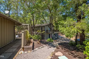 2564 Old Military Rd, Central Point, OR 97502 - Photo 41