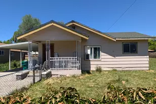 2241 Wantland Ave, Klamath Falls, OR 97601 - Photo 1