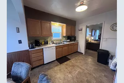 2440 Darrow Avenue, Klamath Falls, OR 97601 - Photo 7