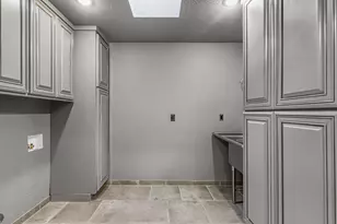 443 Conestoga Dr, Jacksonville, OR 97530 - Photo 33