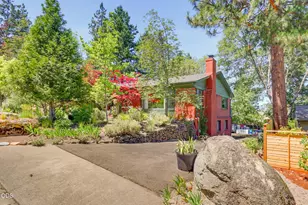 1365 Ponderosa Dr, Ashland, OR 97520 - Photo 5