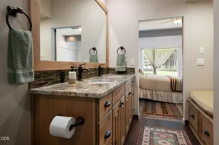 17733 Meadow House Ct, Sunriver, OR 97707 - Photo 19