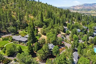 215 Piedmont Dr, Ashland, OR 97520 - Photo 61