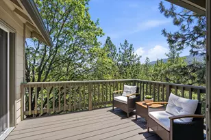 215 Piedmont Dr, Ashland, OR 97520 - Photo 49