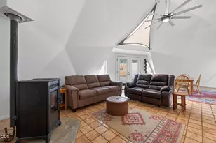 66928 Sagebrush Ln, Bend, OR 97703 - Photo 13