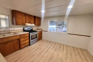 5602 Denver Ave, Klamath Falls, OR 97603 - Photo 3