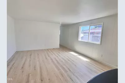5602 Denver Avenue #UNIT 4, Klamath Falls, OR 97603 - Photo 5