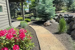 2533 NW Pine Terrace Dr, Bend, OR 97703 - Photo 27