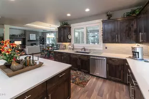 2533 NW Pine Terrace Dr, Bend, OR 97703 - Photo 11