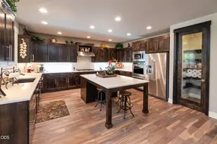 2533 NW Pine Terrace Dr, Bend, OR 97703 - Photo 9