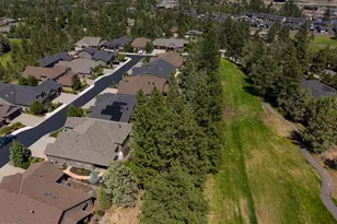 2533 NW Pine Terrace Dr, Bend, OR 97703 - Photo 33
