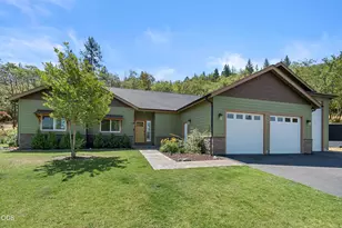 125 McKenzie Ridge Rd, Grants Pass, OR 97526 - Photo 37