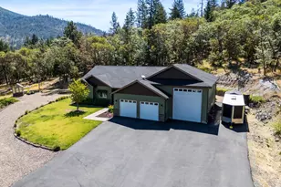 125 McKenzie Ridge Rd, Grants Pass, OR 97526 - Photo 39