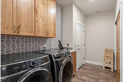 125 McKenzie Ridge Road, Grants Pass, OR 97526 - Photo 17
