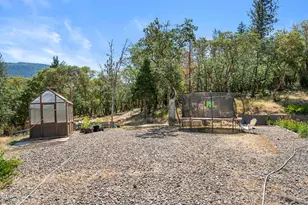 125 McKenzie Ridge Rd, Grants Pass, OR 97526 - Photo 35