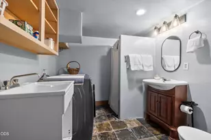 53345 Riverview Dr, La Pine, OR 97739 - Photo 19
