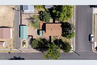 303 NW Birch Avenue, Redmond, OR 97756 - Photo 23