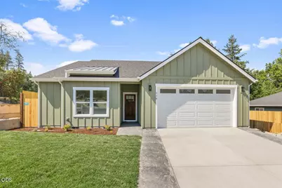 776 Kendall Drive, Grants Pass, OR 97527 - Photo 1
