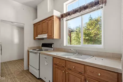 351 Board Shanty Road, Grants Pass, OR 97527 - Photo 9
