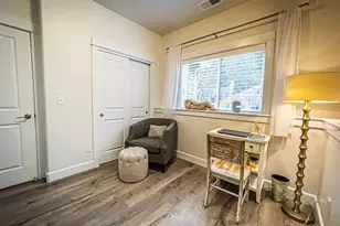 250 Oak Knl, Jacksonville, OR 97530 - Photo 33