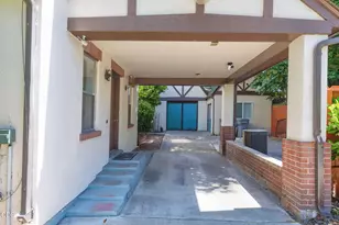 220 NW A St, Grants Pass, OR 97526 - Photo 3