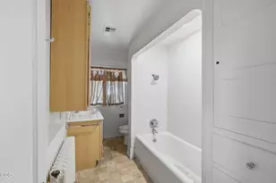 220 NW A St, Grants Pass, OR 97526 - Photo 29