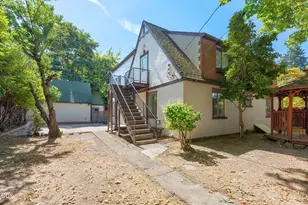 220 NW A St, Grants Pass, OR 97526 - Photo 49