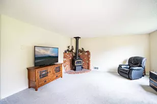 61548 SE Rockway Terrace, Bend, OR 97702 - Photo 9