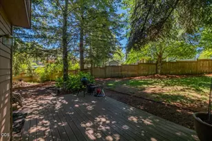 2448 NW Violet Ave, Albany, OR 97321 - Photo 39