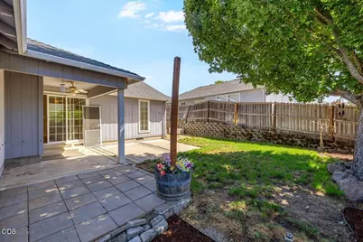 17 Meadowfield Circle, Eagle Point, OR 97524 - Photo 27