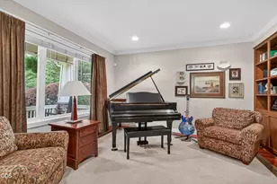 2630 Kerrisdale Ridge Dr, Medford, OR 97504 - Photo 5