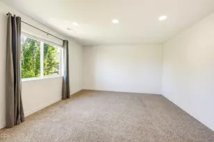 3727 Sidney Way, Medford, OR 97504 - Photo 45