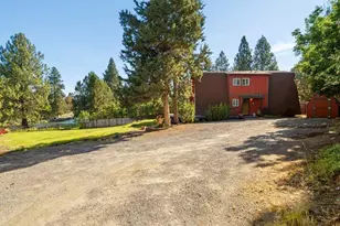 61170 Ferguson Rd, Bend, OR 97702 - Photo 51