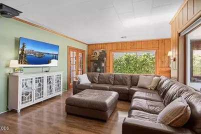1043 Thelma Way, Grants Pass, OR 97527 - Photo 5
