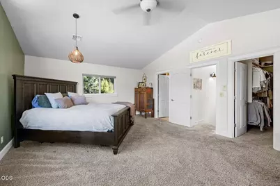1043 Thelma Way, Grants Pass, OR 97527 - Photo 17