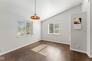 750 Roguelea Ln, Grants Pass, OR 97526 - Photo 9