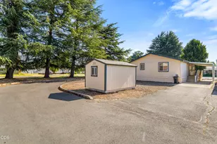 750 Roguelea Ln, Grants Pass, OR 97526 - Photo 7