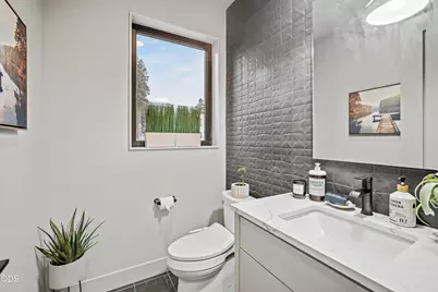 61579 SW Riverwalk Lane, Bend, OR 97702 - Photo 17