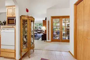 965 Golden Aspen Pl, Ashland, OR 97520 - Photo 3