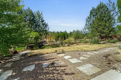 1712 Stevens Road, Eagle Point, OR 97524 - Photo 39