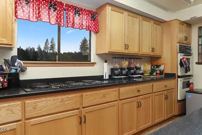 910 Reeves Creek Road, Selma, OR 97538 - Photo 17