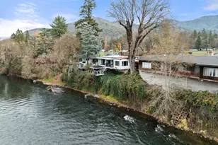 2400 Rogue River Hwy, Gold Hill, OR 97525 - Photo 43