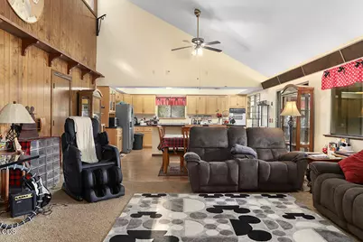 910 Reeves Creek Road, Selma, OR 97538 - Photo 11