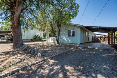 450 Grand Avenue, Central Point, OR 97502 - Photo 3