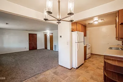 450 Grand Avenue, Central Point, OR 97502 - Photo 9