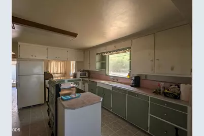 37419 Modoc Point Road, Chiloquin, OR 97624 - Photo 13