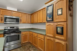5648 Foothill Blvd, Grants Pass, OR 97526 - Photo 15