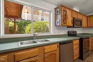 5648 Foothill Blvd, Grants Pass, OR 97526 - Photo 13
