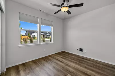 1734 NW Varnish Avenue, Redmond, OR 97756 - Photo 19