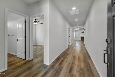 1734 NW Varnish Avenue, Redmond, OR 97756 - Photo 5